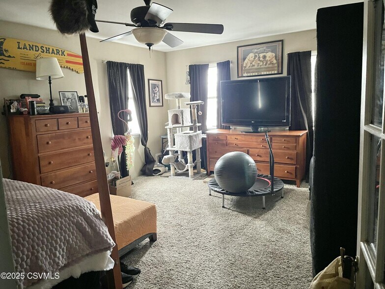 More Photos Of 300-302 N 3rd St, Mifflinburg Apartments For Sale