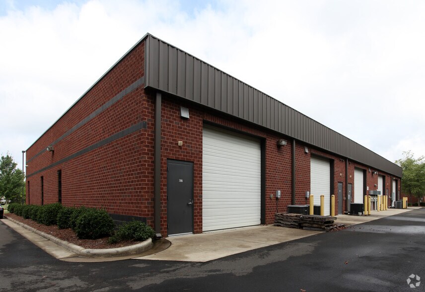 More Photos Of 645-657 Poole Dr, Garner Light Distribution For Lease