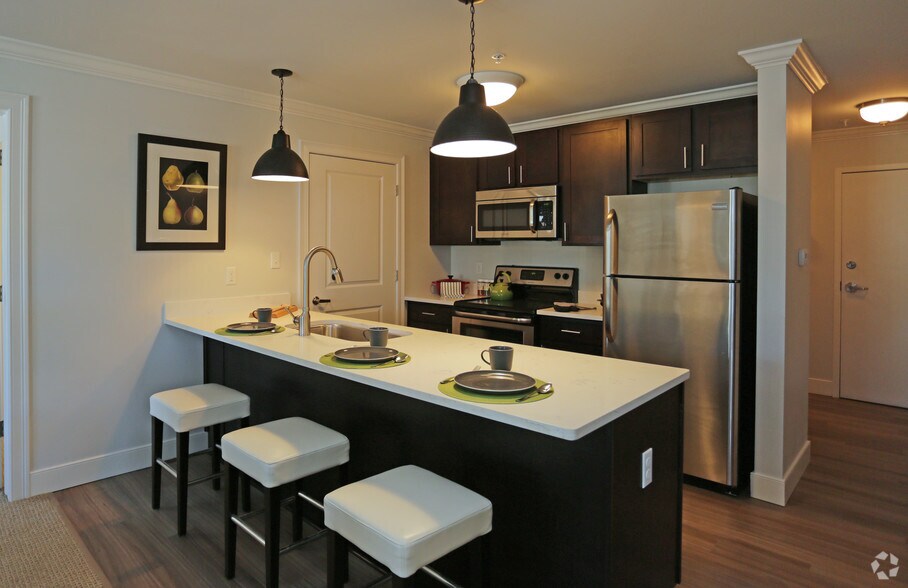 More Photos Of 77A Excelsior Ave, Saratoga Springs Apartments For Lease