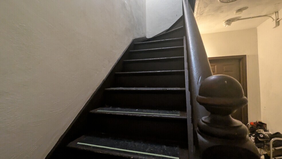 More Photos Of 15-17 Emmett St, Providence Apartments For Sale