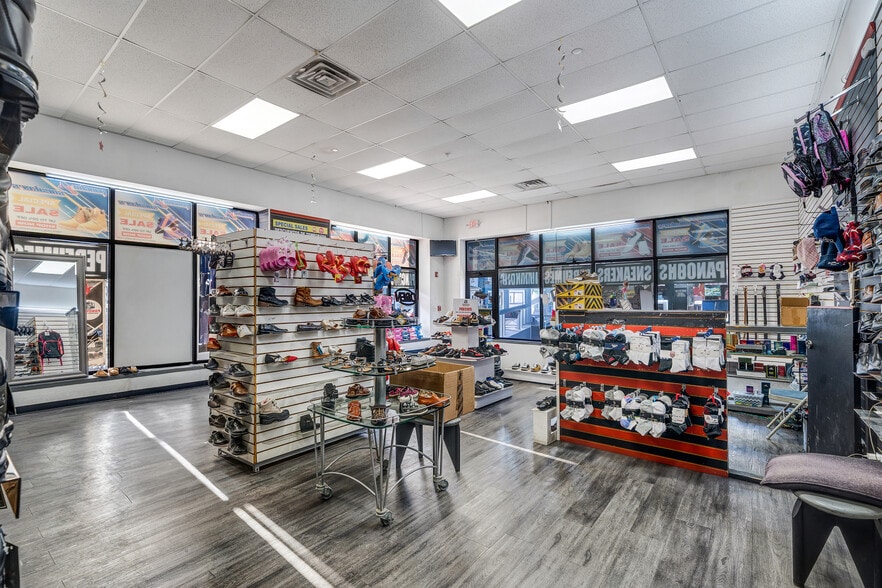 More Photos Of 252 Madison Ave, Perth Amboy Storefront For Lease