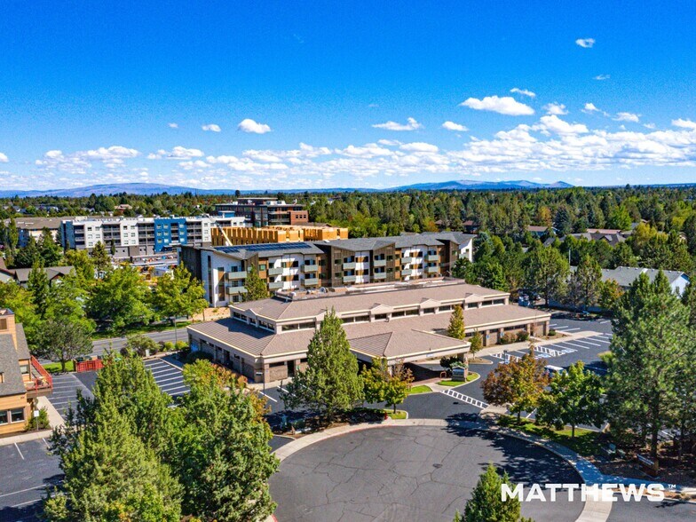 More Photos Of 2090 NE Wyatt Ct, Bend Medical For Sale