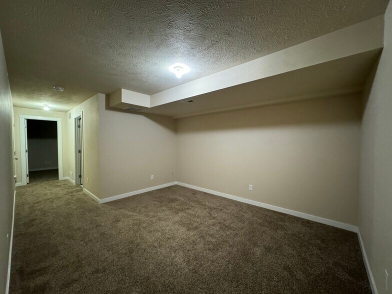 More Photos Of 917-922 W Pirate Ln, Spokane Apartments For Sale