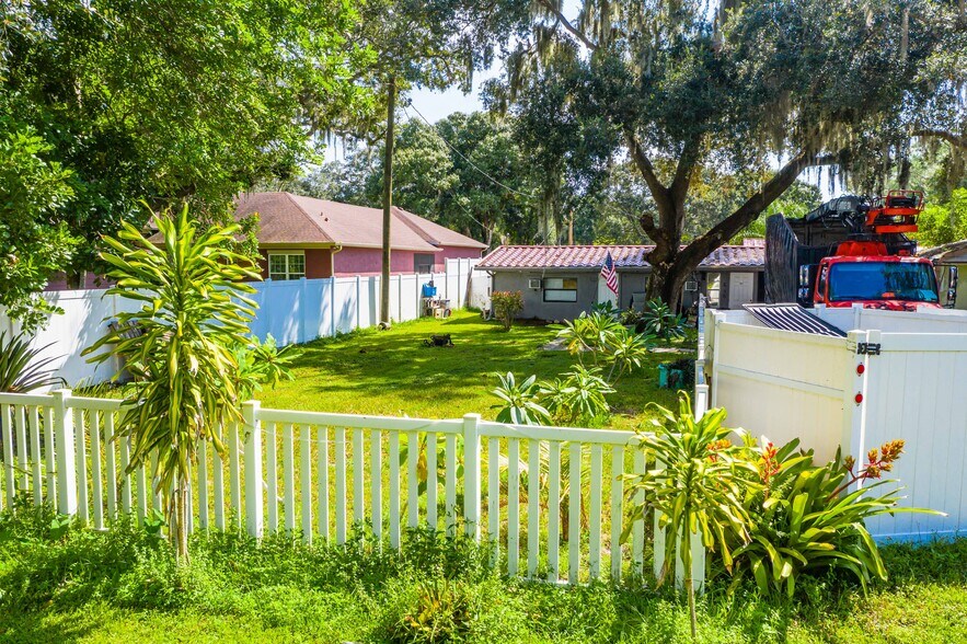 More Photos Of 2609 45th St E, Bradenton Apartments For Sale