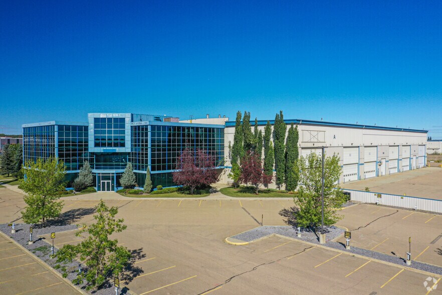 More Photos Of 7550 Edgar Industrial Dr, Red Deer Warehouse For Lease