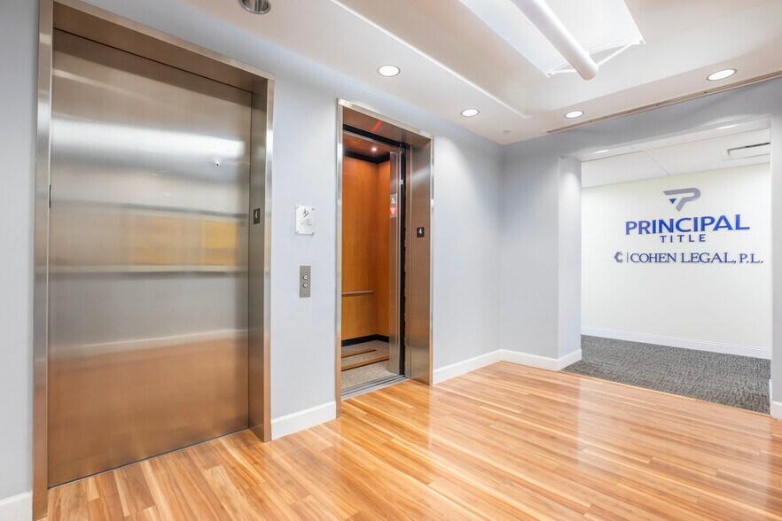 More Photos Of 1250 S Pine Island Rd, Plantation Office For Sale