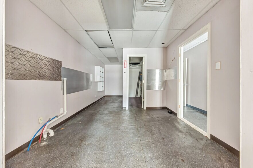 More Photos Of 433-435 Lawrence Ave, Ellwood City Storefront Retail Residential For Sale