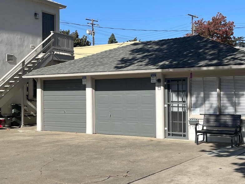 More Photos Of 2747 Riverside Blvd, Sacramento Office Residential For Lease