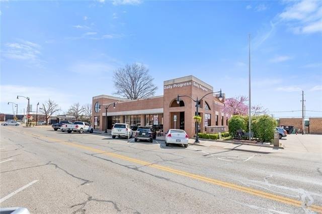 More Photos Of 315 W Will Rogers Blvd, Claremore Flex For Sale