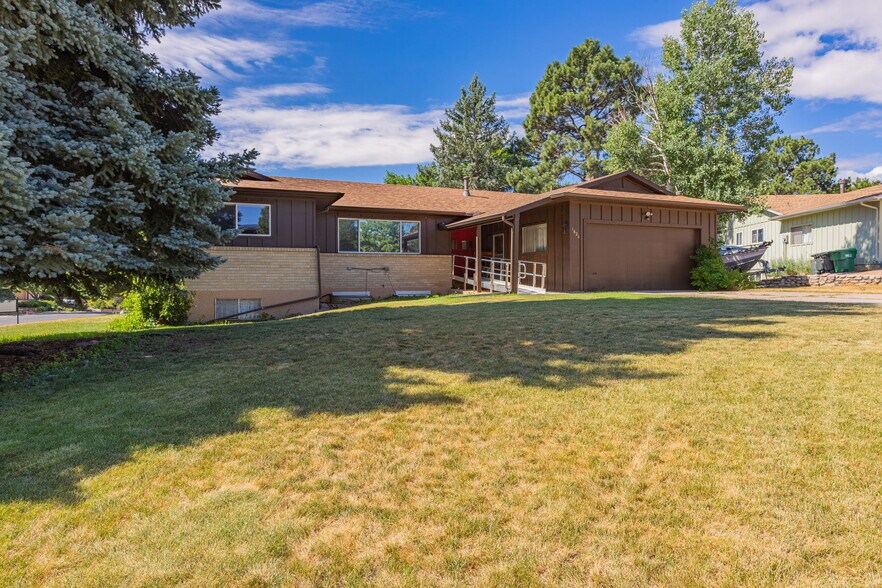 More Photos Of 1628 Babcock Ln, Colorado Springs Specialty For Sale