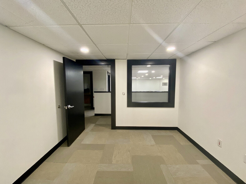 More Photos Of 622 Jackson St, Fairfield Office For Sale