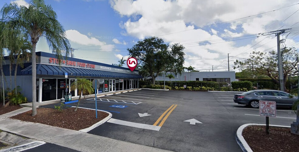 Primary Photo Of 404-414 S Powerline Rd, Deerfield Beach Freestanding For Lease