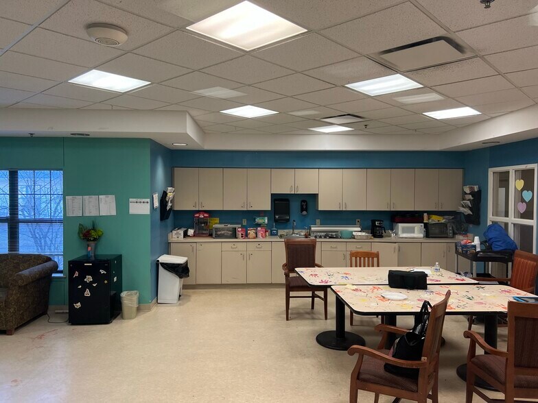 More Photos Of 7000 Cochran Rd, Solon Skilled Nursing Facility For Sale