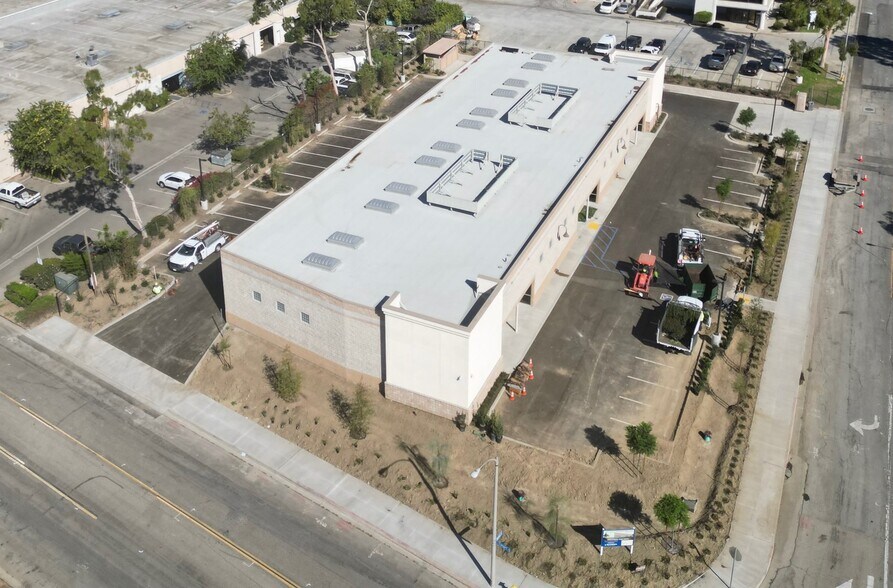 More Photos Of 1763 Donlon St, Ventura Warehouse For Lease