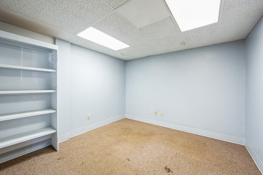 More Photos Of 2169 E High St, Pottstown Office For Lease