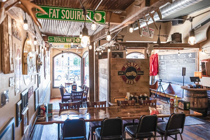 More Photos Of 1607-1609 10th St, Monroe General Retail For Sale