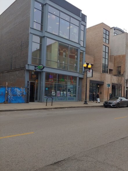 More Photos Of 1448-1450 N Milwaukee Ave, Chicago Storefront Retail Office For Lease