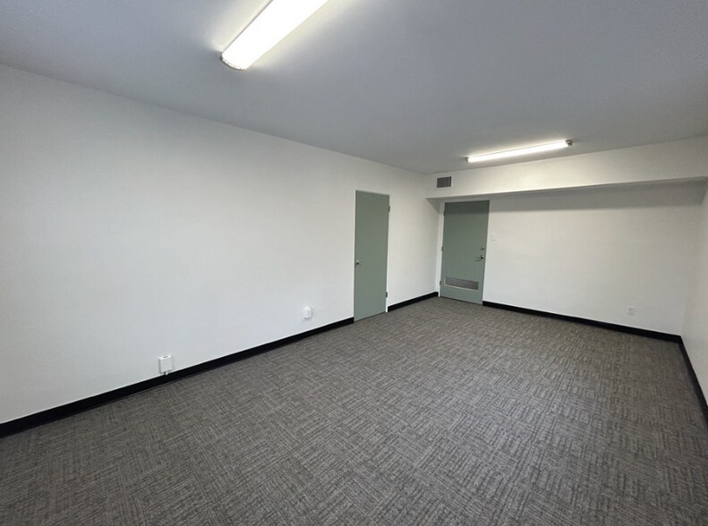 More Photos Of 6410-6418 Hampton Ave, Saint Louis Storefront Retail Office For Lease