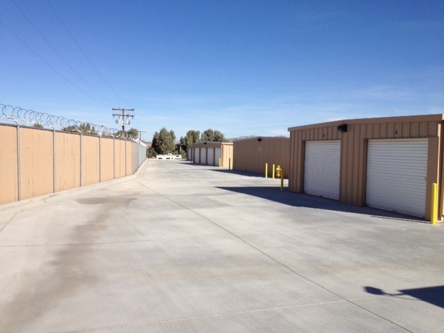 More Photos Of 2185 W Main St, Barstow Self Storage For Sale