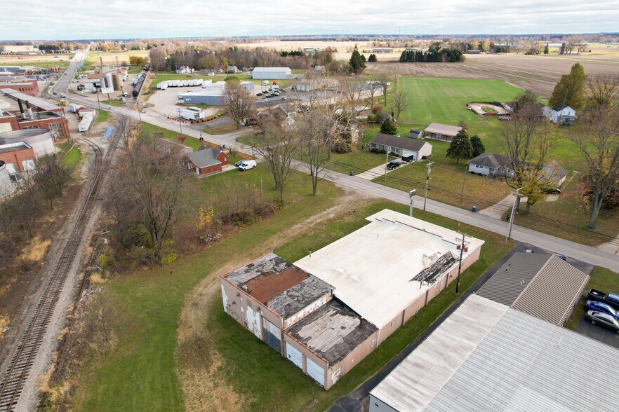 More Photos Of 1020 N 5th St, Fremont Light Manufacturing For Sale