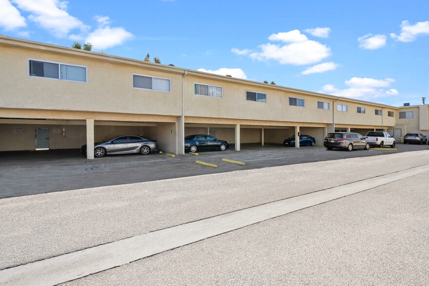 More Photos Of 16867 Kingsbury St, Granada Hills Apartments For Sale