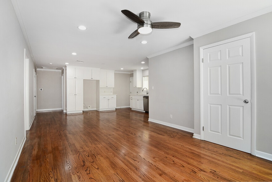 More Photos Of 22839 Dolorosa St, Woodland Hills Multifamily For Lease