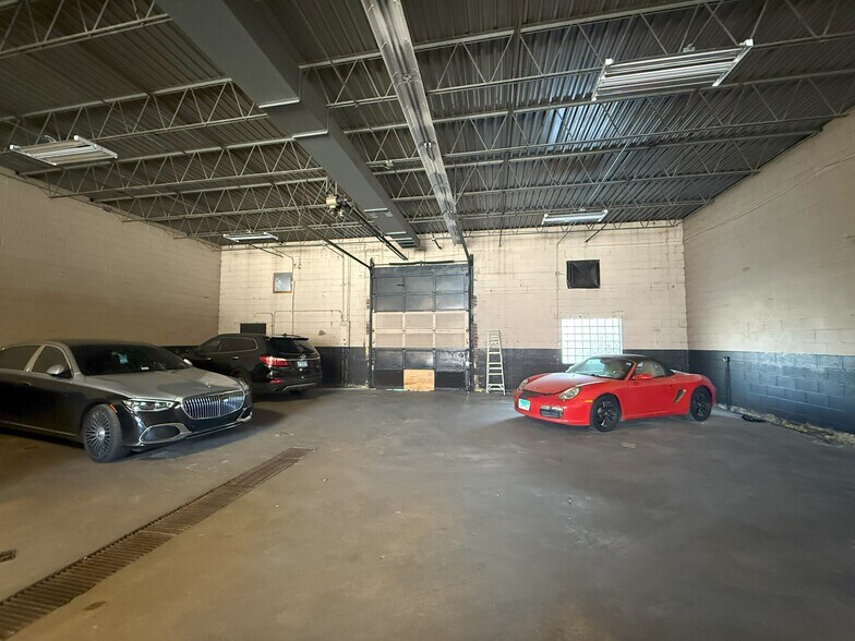 More Photos Of 3750 North ave, Chicago Service For Sale