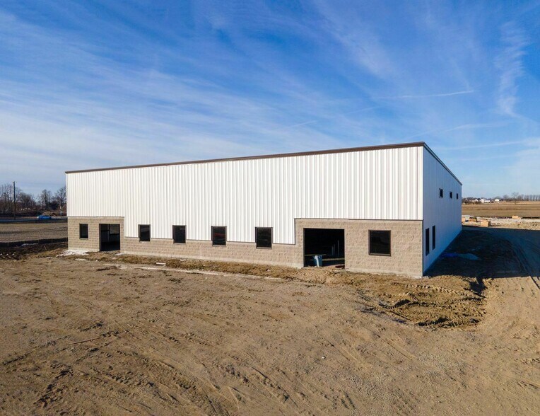 Primary Photo Of 830 Wesco Pky, Sheridan Warehouse For Lease