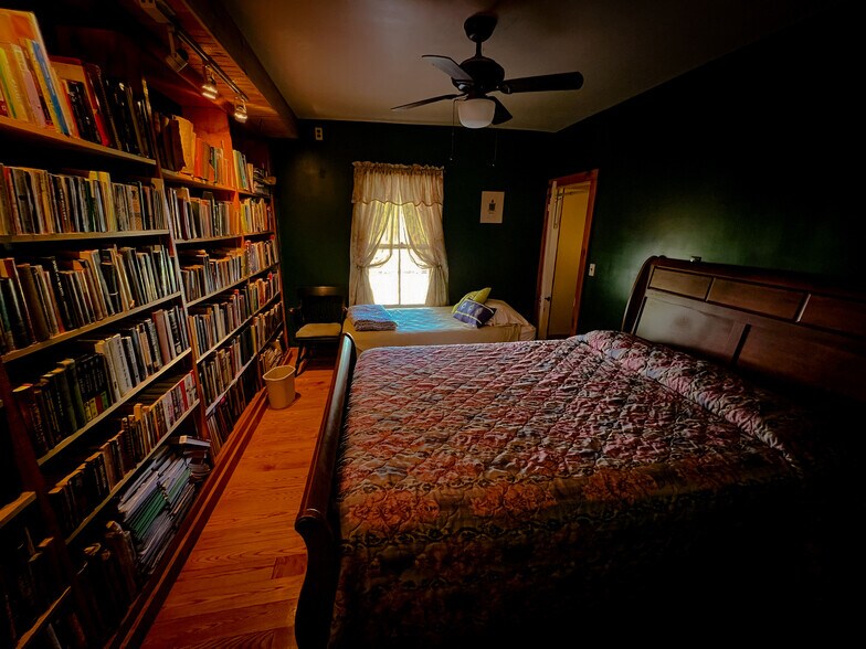 More Photos Of 7 Depot St, Long Eddy Hotel For Sale