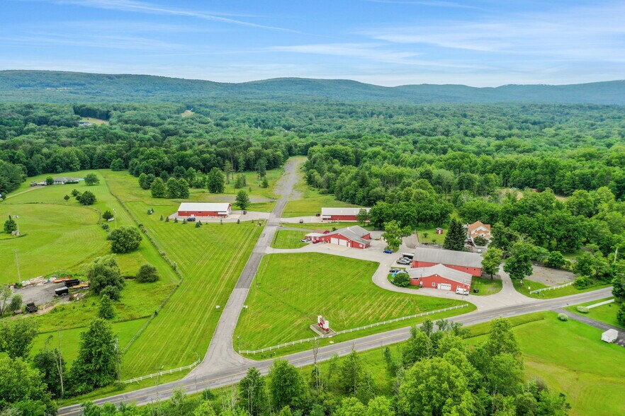 More Photos Of 269 Stone Schoolhouse Rd, Bloomingburg Warehouse For Sale