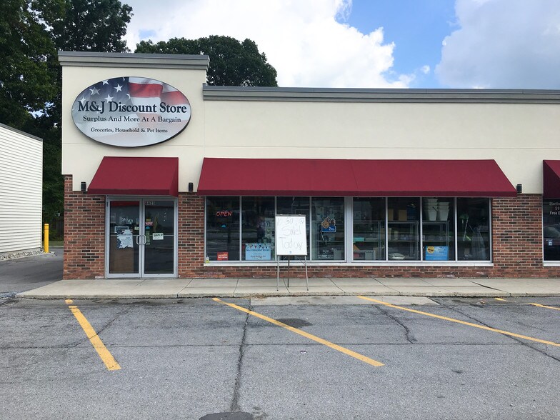 More Photos Of 6411-6441 Bluffton Rd, Fort Wayne General Retail For Sale