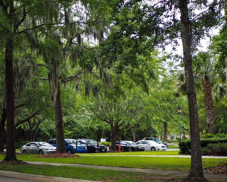 More Photos Of 7 Arley Way, Bluffton Medical For Lease