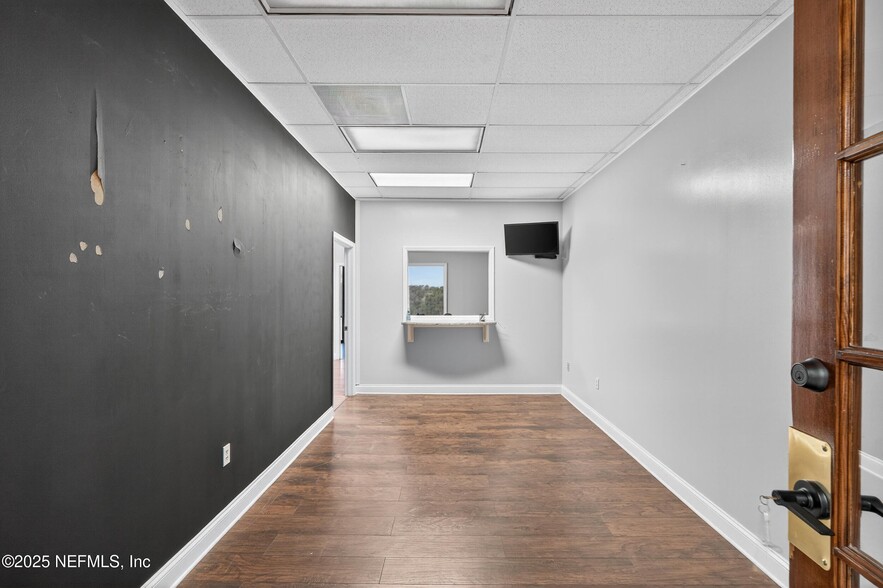 More Photos Of 644 Cesery Blvd, Jacksonville Medical For Sale