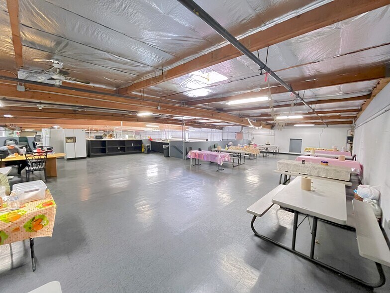 More Photos Of 5164-5166 Alcoa Ave, Los Angeles Manufacturing For Lease