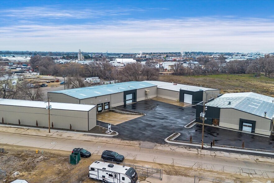 More Photos Of 1208 Madison Ave, Nampa Unknown For Lease