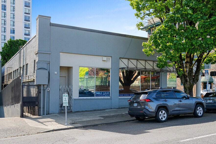 More Photos Of 1201-1239 SW Jefferson St, Portland Storefront For Lease