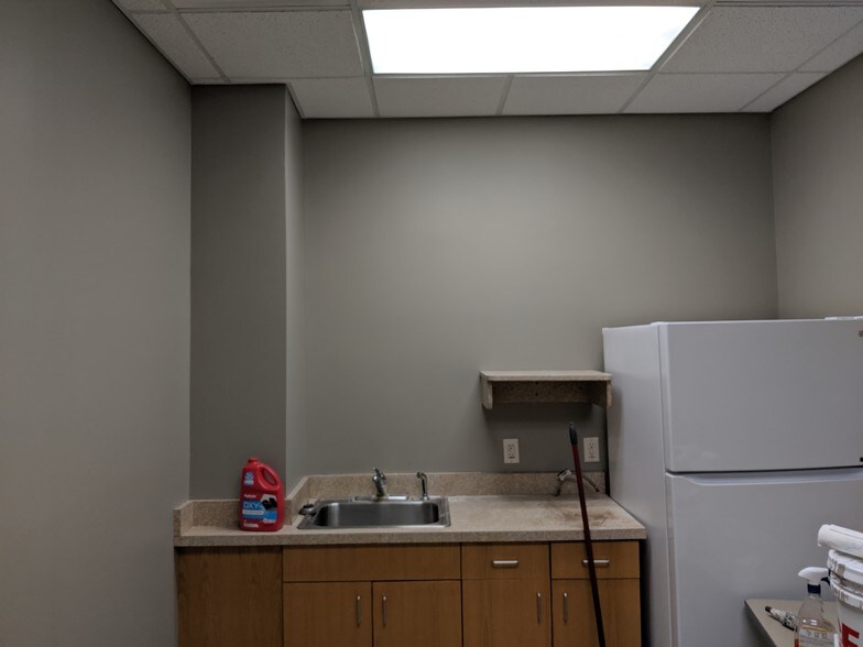 More Photos Of 303 1st Ave NE, Faribault Coworking Space