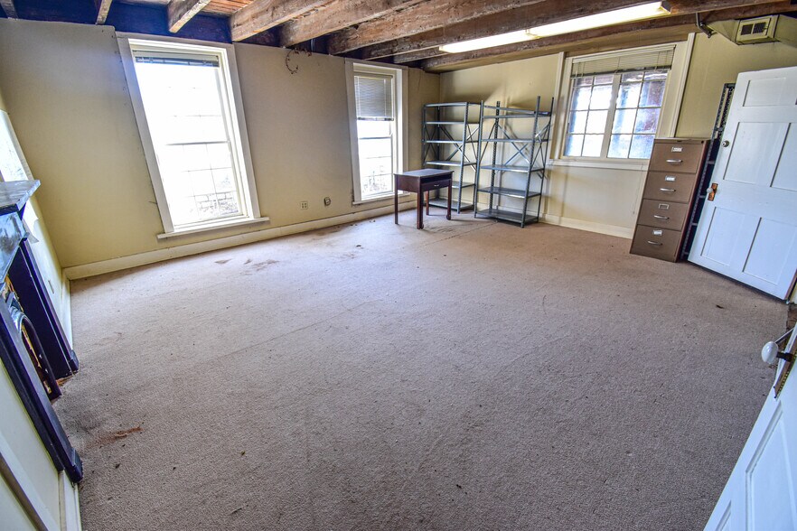 More Photos Of 2606 8th St, Tuscaloosa Office For Sale