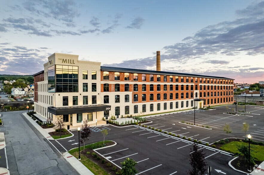 More Photos Of 2400 8th Ave, Altoona Office For Lease