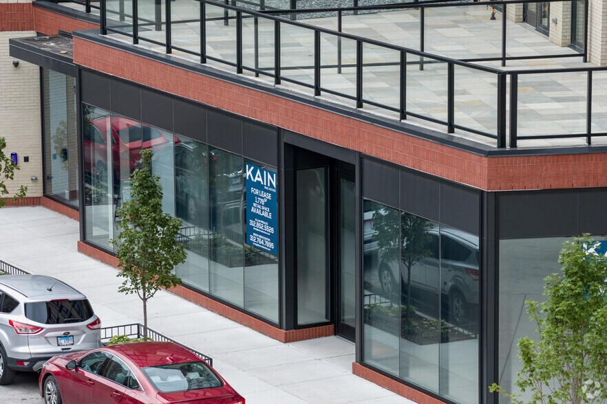 More Photos Of 1100 W Grand Ave, Chicago Apartments For Lease