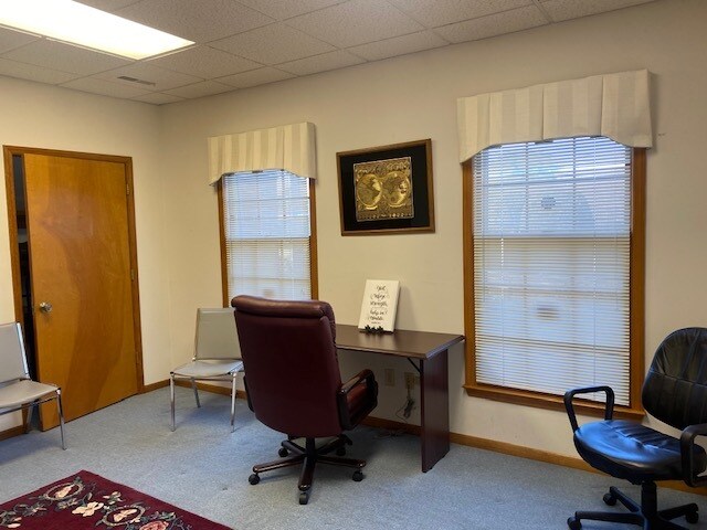 More Photos Of 3775 Vest Mill Rd, Winston-Salem Medical For Sale