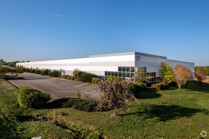 More Photos Of 5475 N Blackstock Rd, Spartanburg Warehouse For Lease