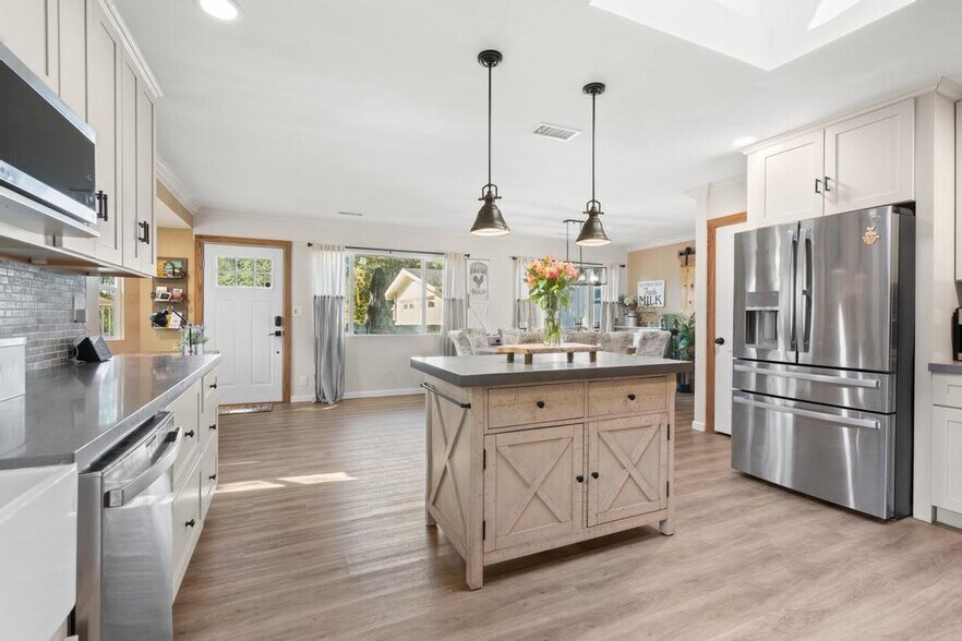 More Photos Of 4700 Highway 78, Julian Specialty For Sale