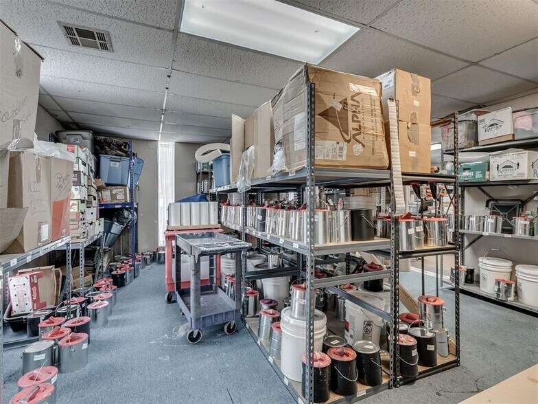 More Photos Of 6726 NW 38th St, Bethany Office For Sale