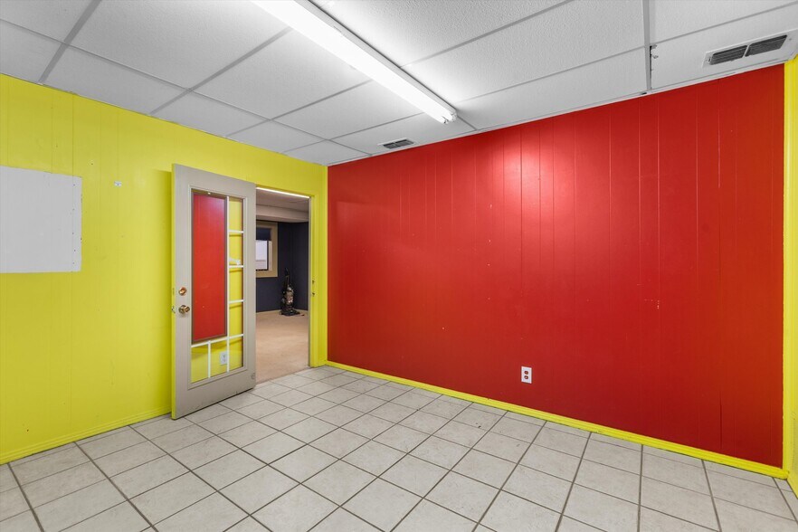 More Photos Of 201 Ragland St, Palestine Religious Facility For Sale