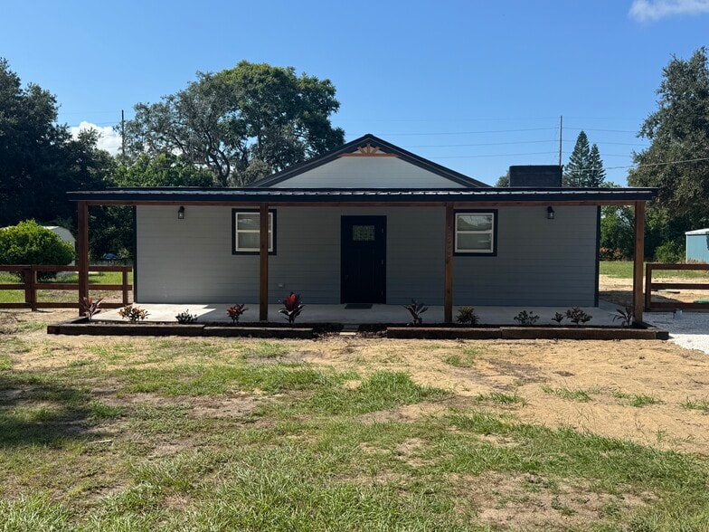 More Photos Of 136 Jack Pine St, Lake Wales Specialty For Sale