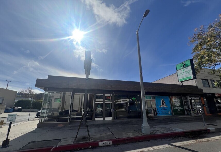 More Photos Of 14000 Ventura Blvd, Sherman Oaks Freestanding For Sale