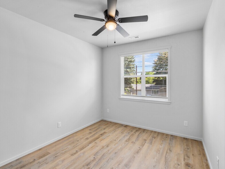 More Photos Of 4202 NE Morrow Rd, Vancouver Apartments For Sale