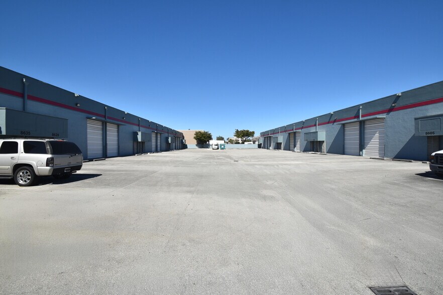More Photos Of 8505-8659 NW 68th St, Miami Warehouse For Lease