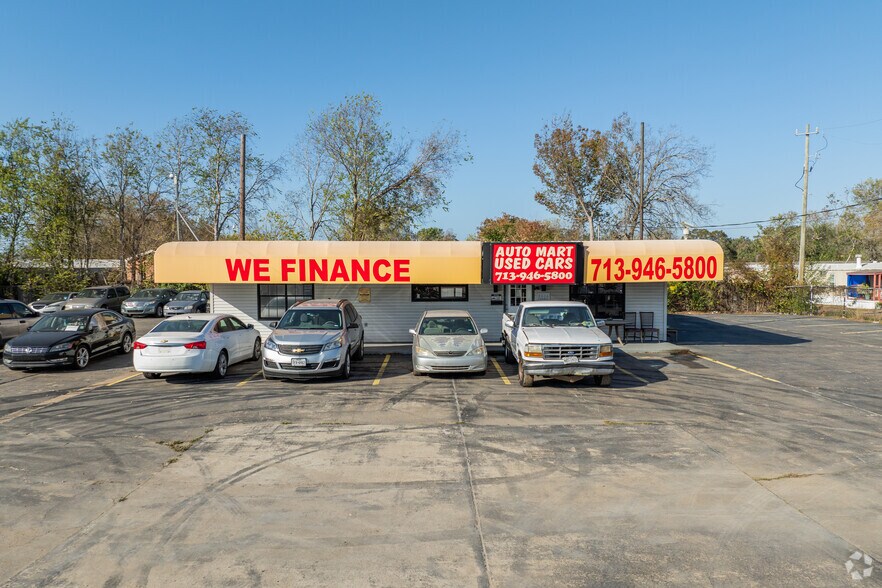 More Photos Of 2606 Shaver St, Pasadena Auto Dealership For Lease